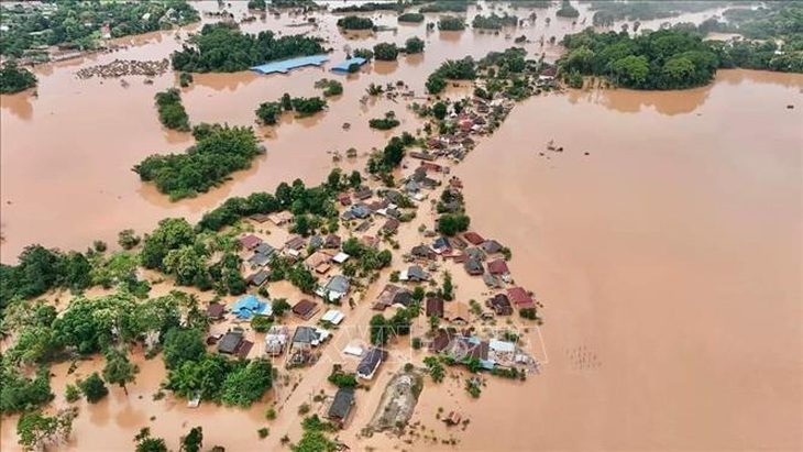 bac-lao-110924-1726063779117-17260637802191503825300 Nhiều địa phương ở Lào, Myanmar thiệt hại nặng do bão Yagi - Ảnh 1.