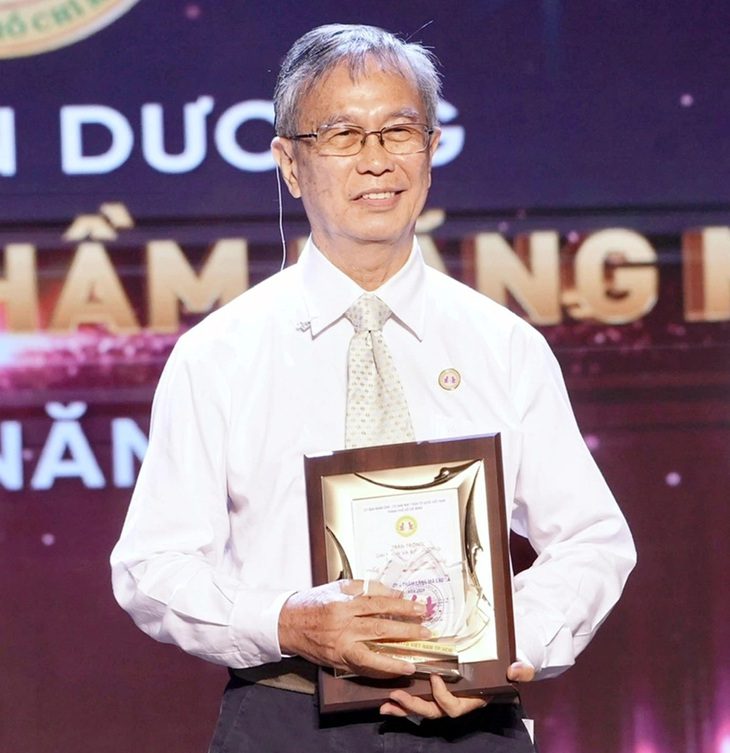 Bạn đọc Tuổi Trẻ cùng bàn quốc kế dân sinh - Ảnh 1. Bạn đọc Tuổi Trẻ cùng bàn quốc kế dân sinh - Ảnh 1.