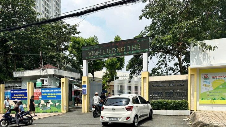 luongthevinh1-17284355507491773567905 15 khoản thu trong một phiếu thu của trường tiểu học, phụ huynh 'ngã ngửa' - Ảnh 1.