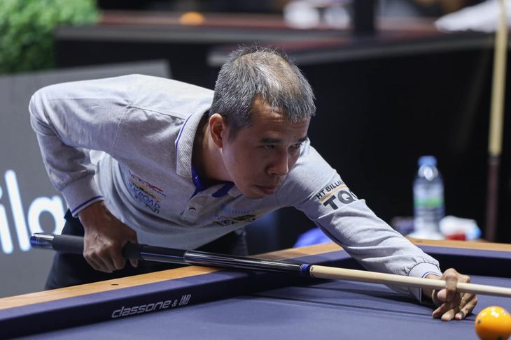 4 tay cơ Việt Nam vào vòng knock-out World Cup billiards Porto, Bao Phương Vinh bị loại- Ảnh 1. Trần Quyết Chiến thể hiện phong độ ấn tượng tại World Cup billiards carom 3 băng Porto - Ảnh: UMB